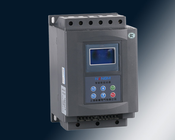 NMJR6中文顯示電機(jī)軟啟動器采用智能化液晶中文控制；以單片機(jī)為智能中心，可控硅模塊為執(zhí)行元件對電動機(jī)進(jìn)行全自動控制。它適用各種負(fù)載的鼠籠型異步電動機(jī)控制，使電…